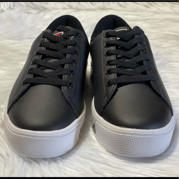 NEW Fila Big Kids Multilogo Premium Casual Sneakers - Picture 3 of 8